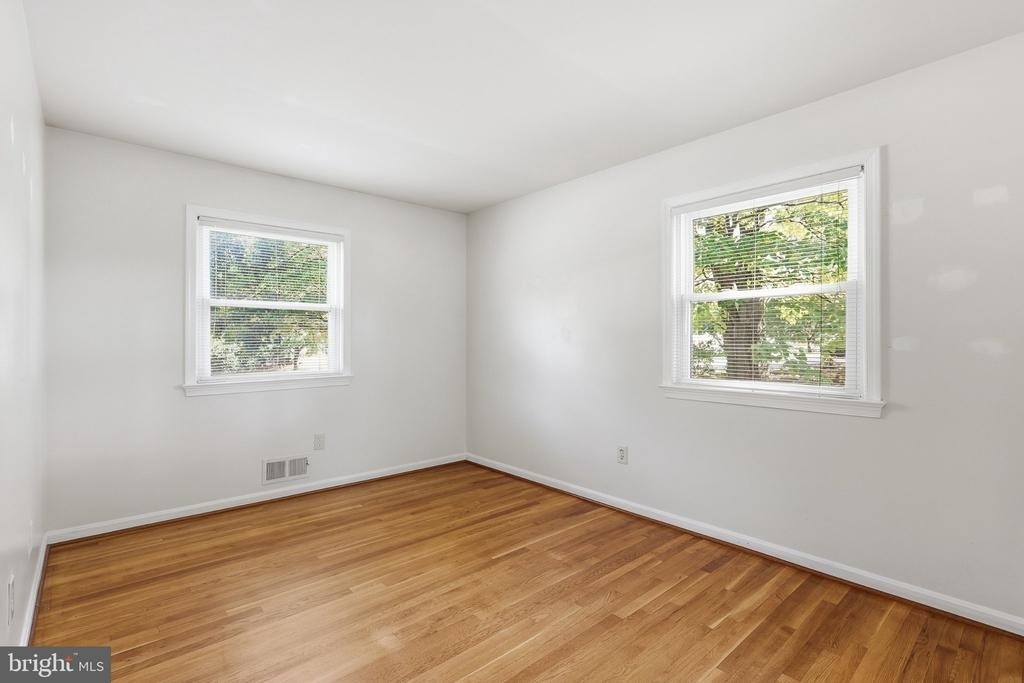 360 Park Street Ne - Photo 15