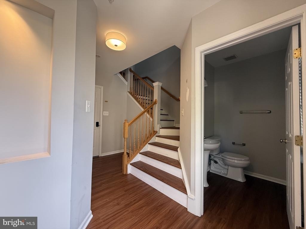 970 Harrison Circle - Photo 2