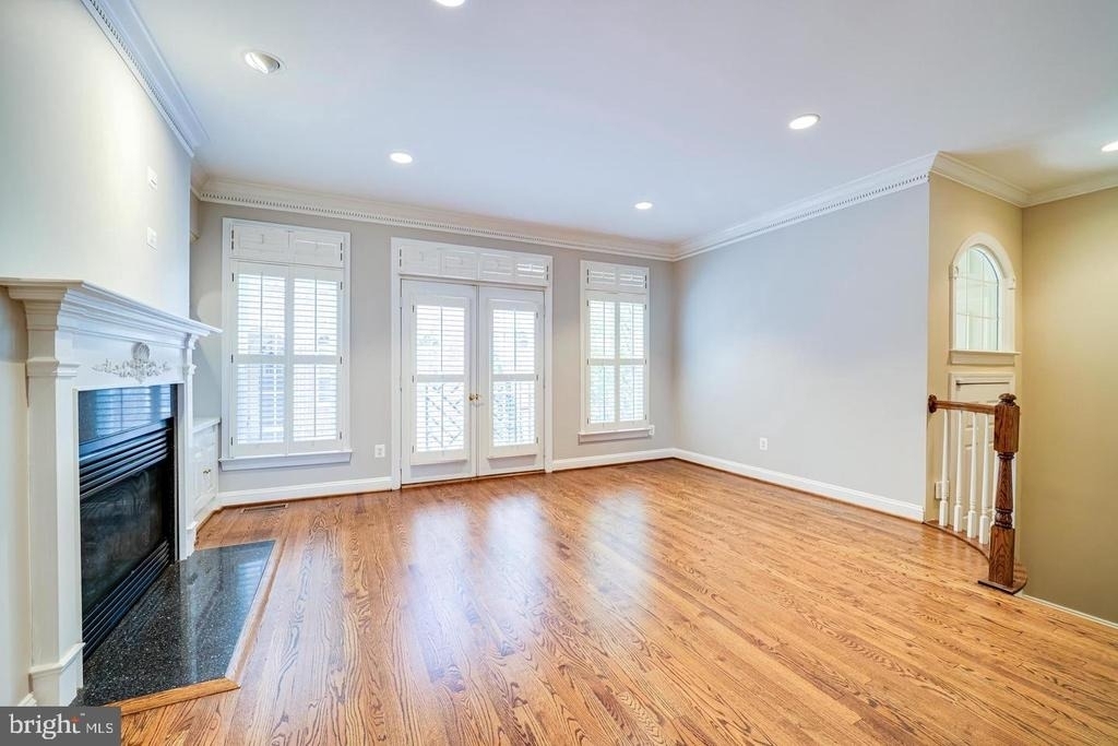 819 Rivergate Place - Photo 10