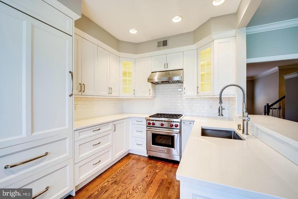 819 Rivergate Place - Photo 3