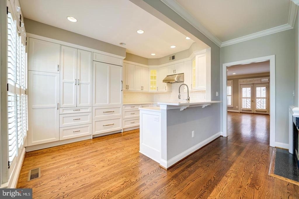 819 Rivergate Place - Photo 2