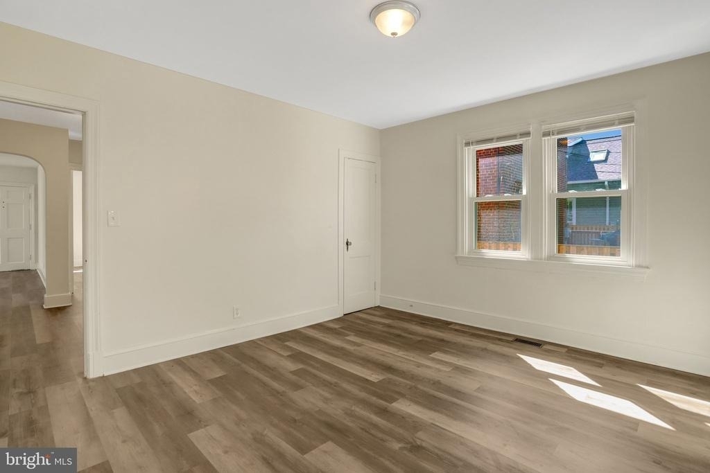 34 E Walnut Street - Photo 10