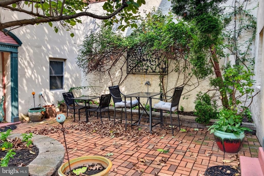 1227 Shackamaxon Street - Photo 3