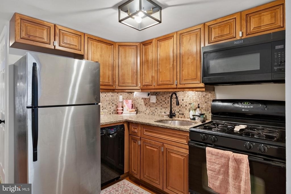 1227 Shackamaxon Street - Photo 13