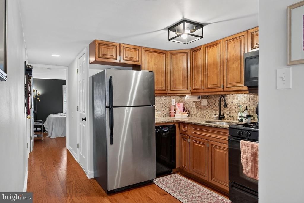 1227 Shackamaxon Street - Photo 12