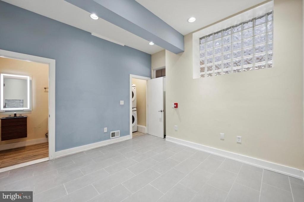 2024 E Fletcher Street - Photo 7