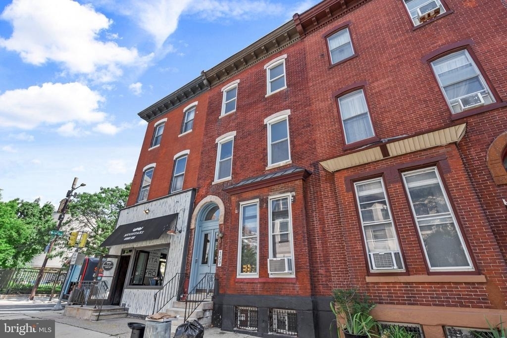 159 N 21st Street - Photo 1