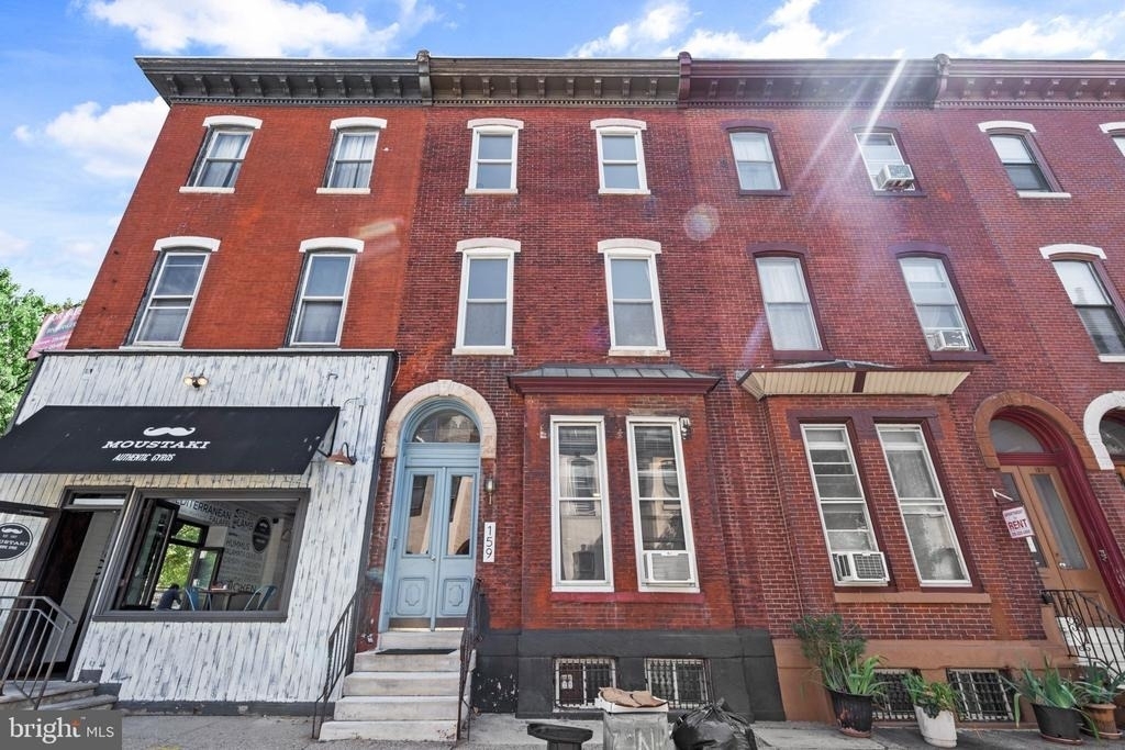 159 N 21st Street - Photo 0