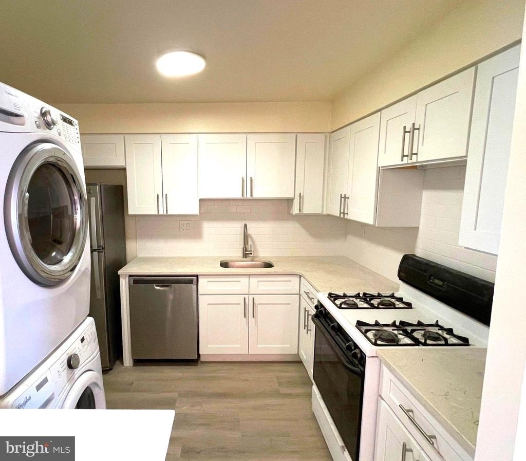 2710 Dothan Plaza - Photo 12