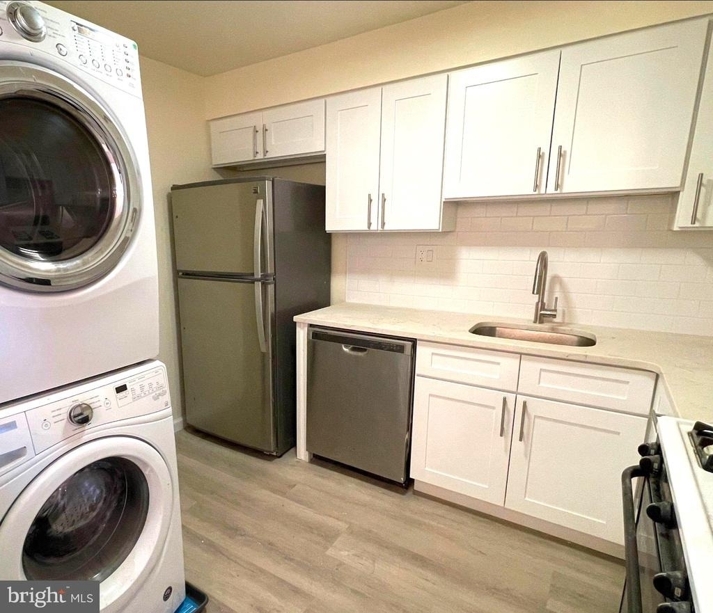 2710 Dothan Plaza - Photo 11