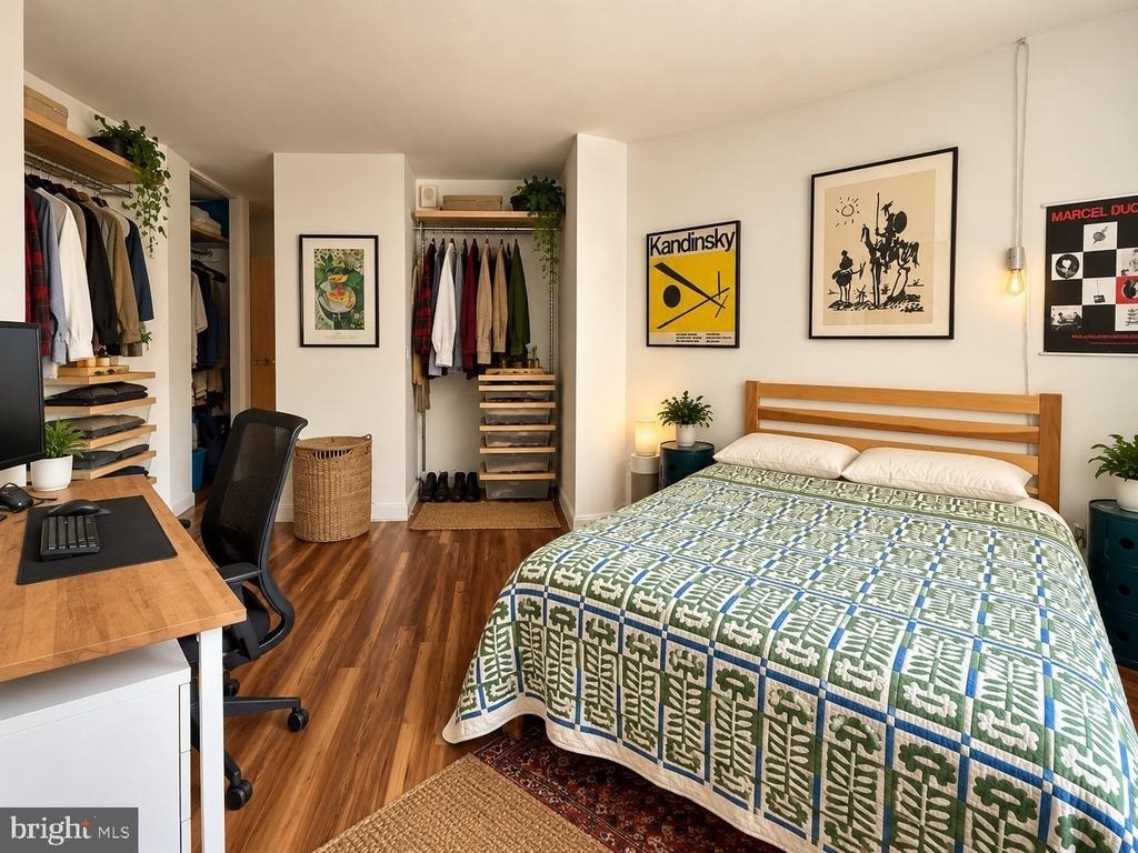 1420 Locust Street - Photo 11