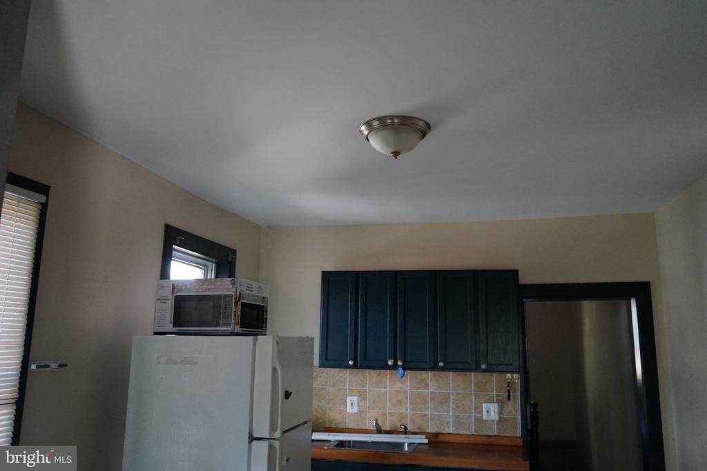 2032 W Berks Street - Photo 32