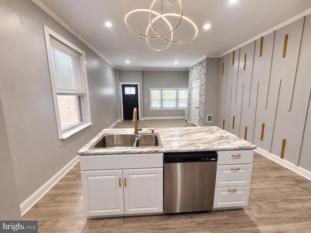 5031 Walnut Street - Photo 3