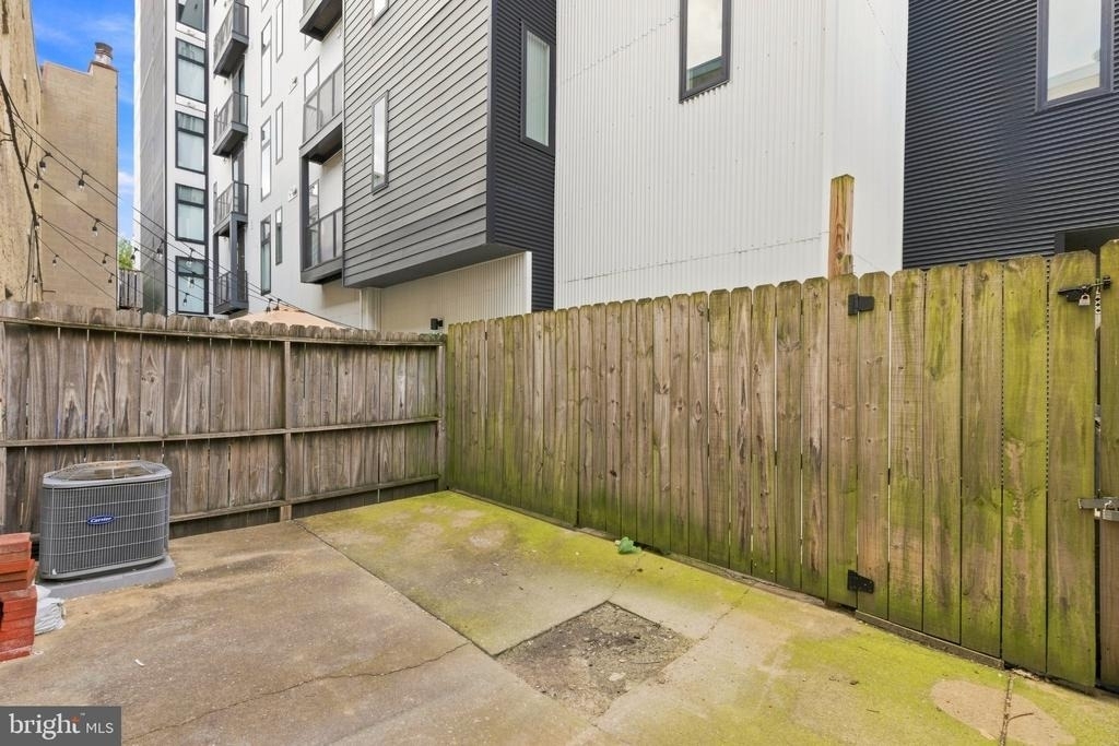 316 W Wildey Street - Photo 13