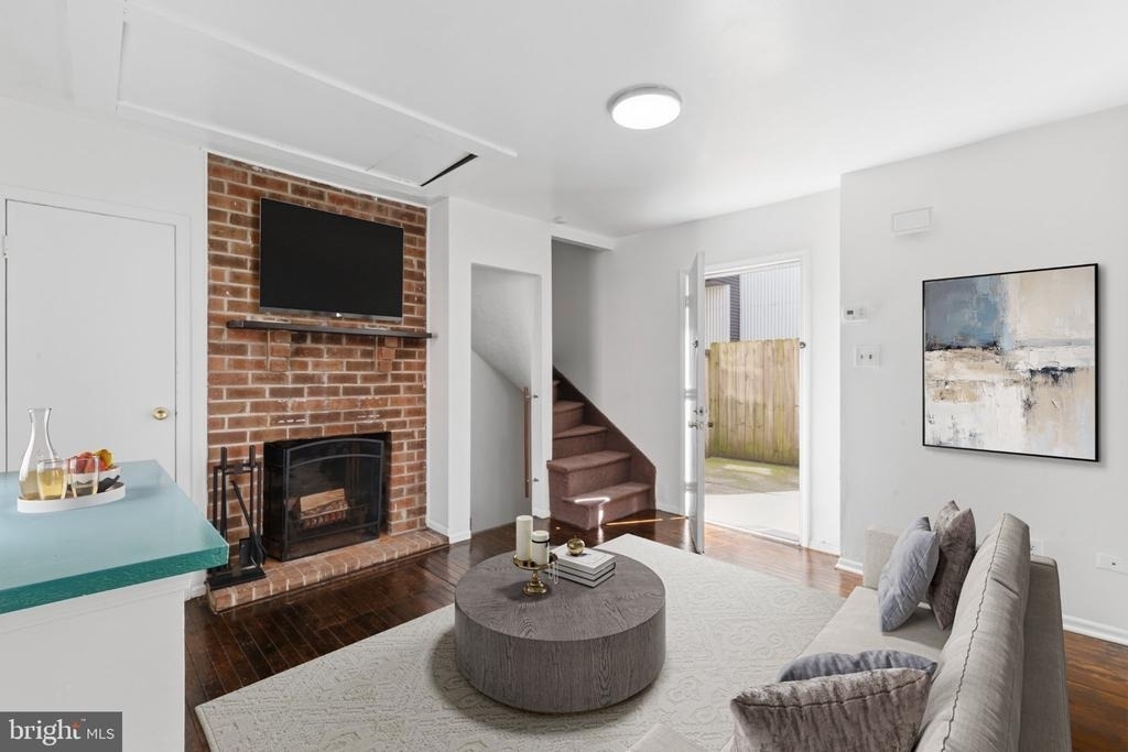 316 W Wildey Street - Photo 3