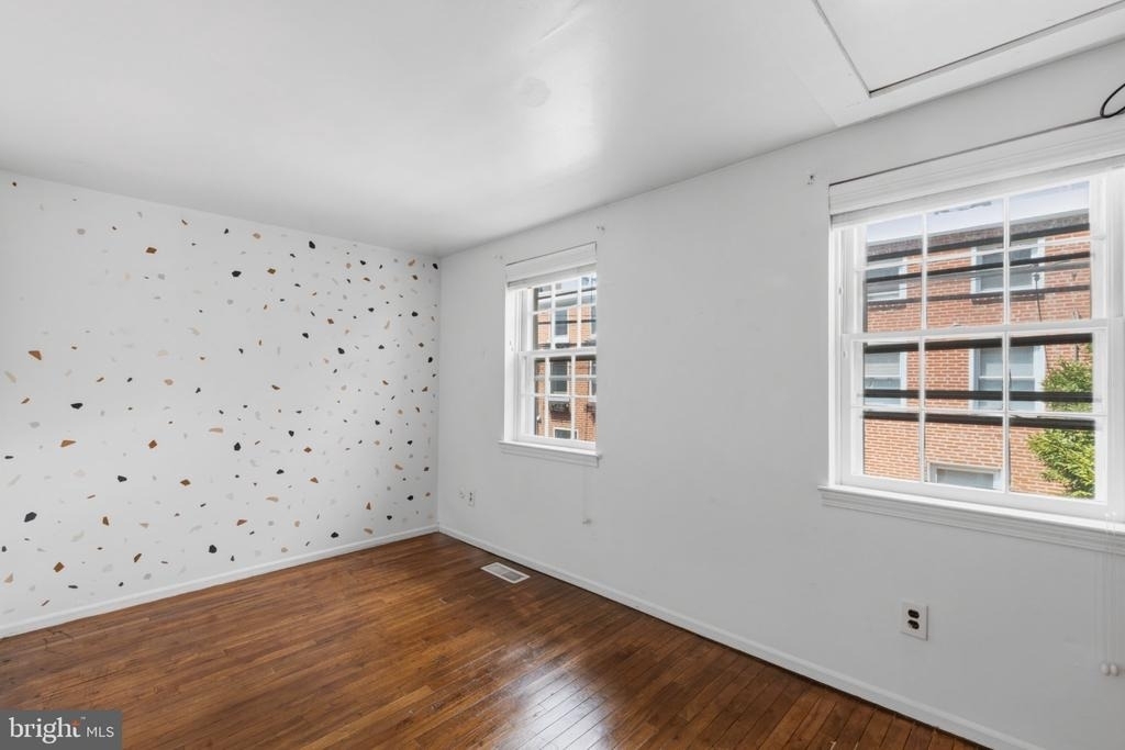 316 W Wildey Street - Photo 5