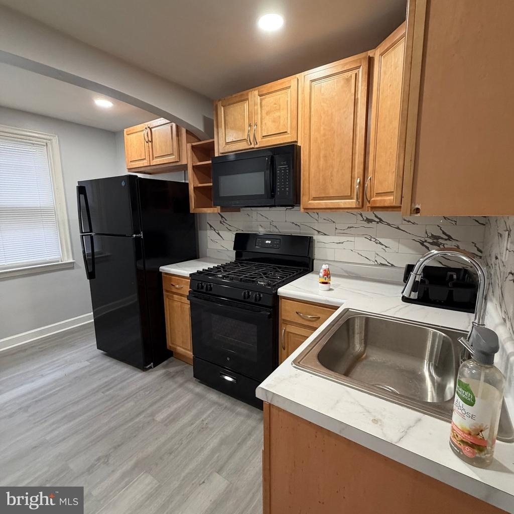 1320 W Nedro Avenue - Photo 4