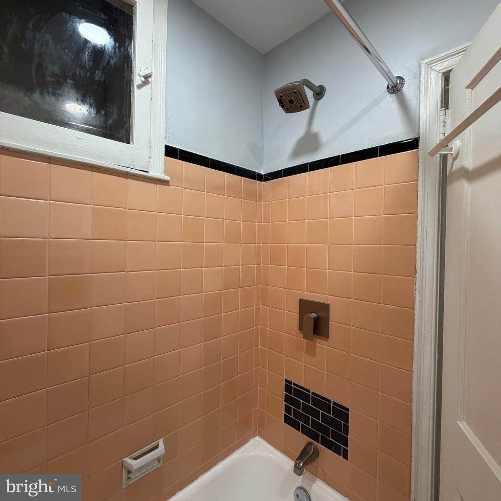 1320 W Nedro Avenue - Photo 8