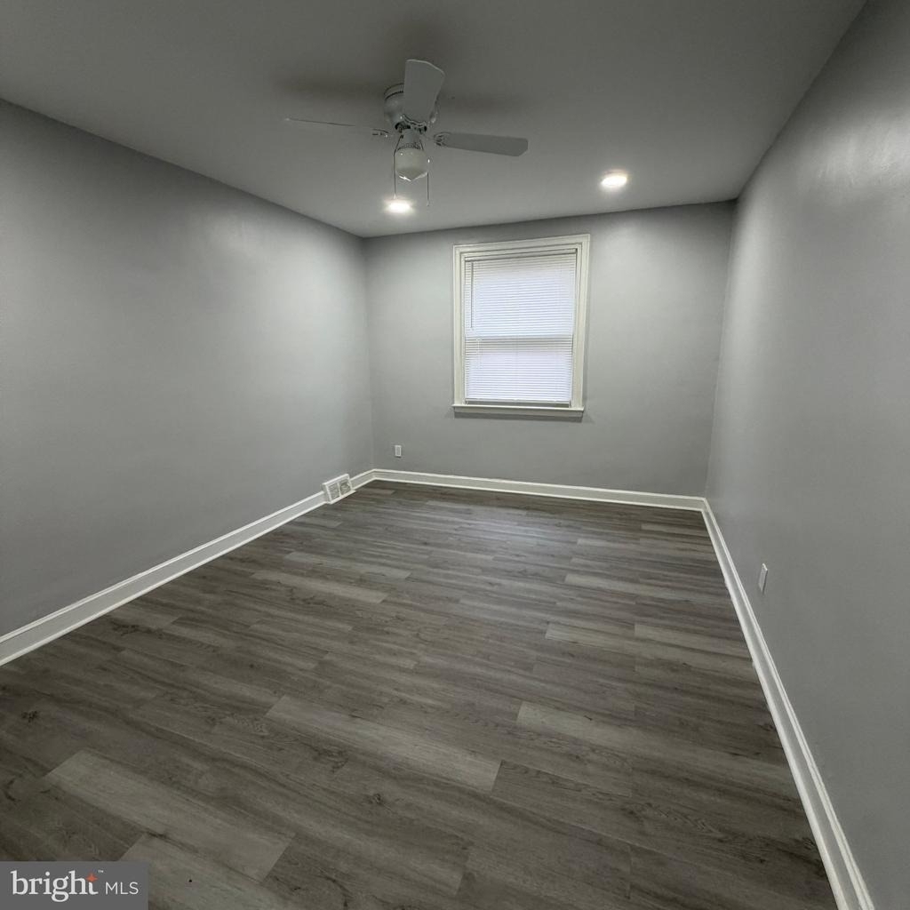 1320 W Nedro Avenue - Photo 10
