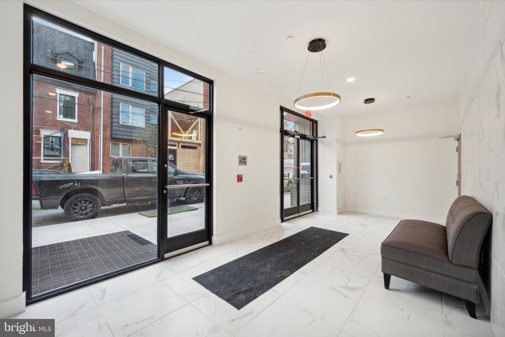 1221 E Fletcher Street - Photo 13