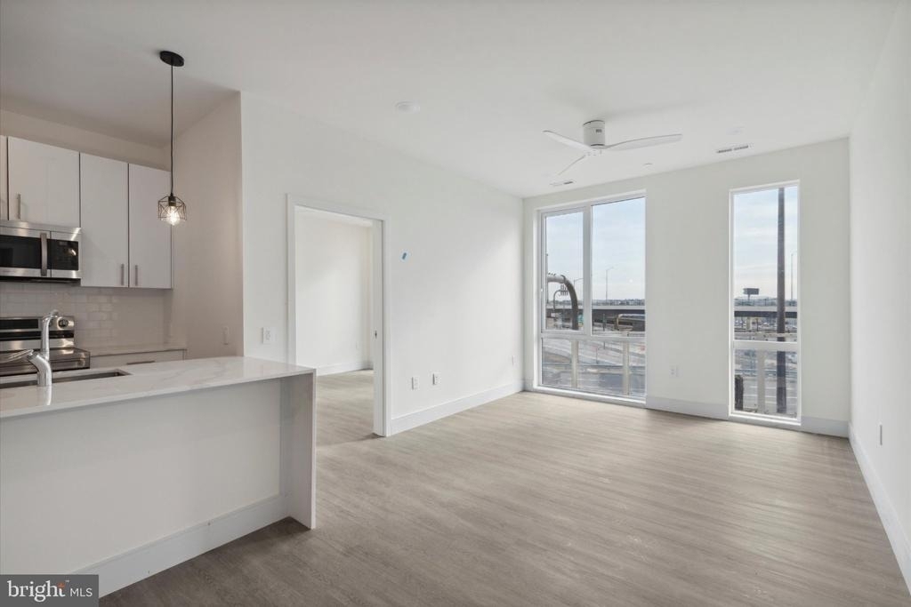 1221 E Fletcher Street - Photo 19