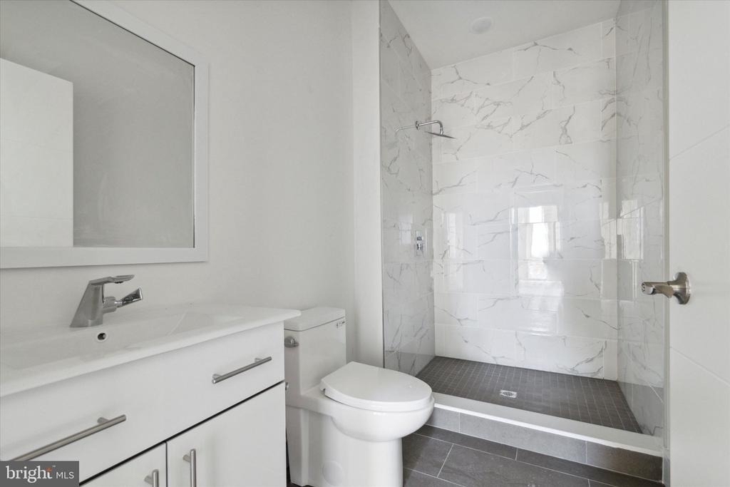 1221 E Fletcher Street - Photo 27