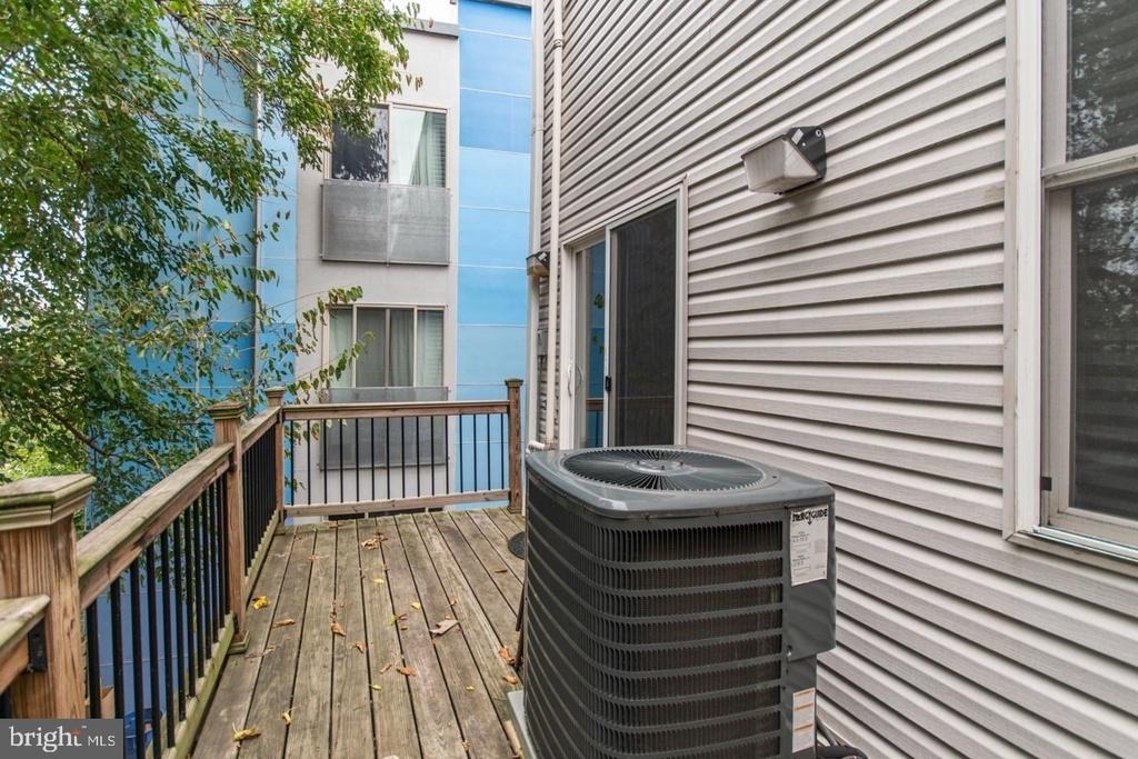 1222 N 7th Street - Photo 2