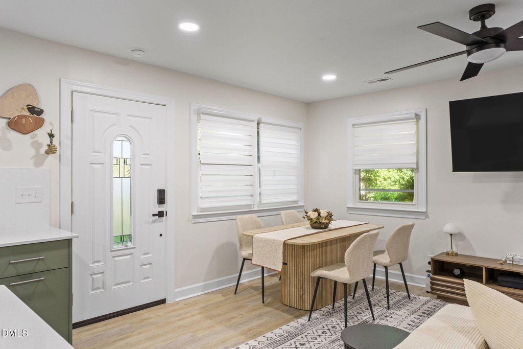 1101 Brenda Court - Photo 4