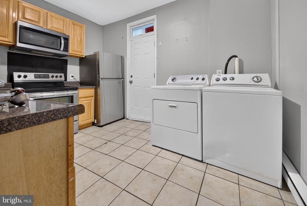 413 N Redfield Street - Photo 12