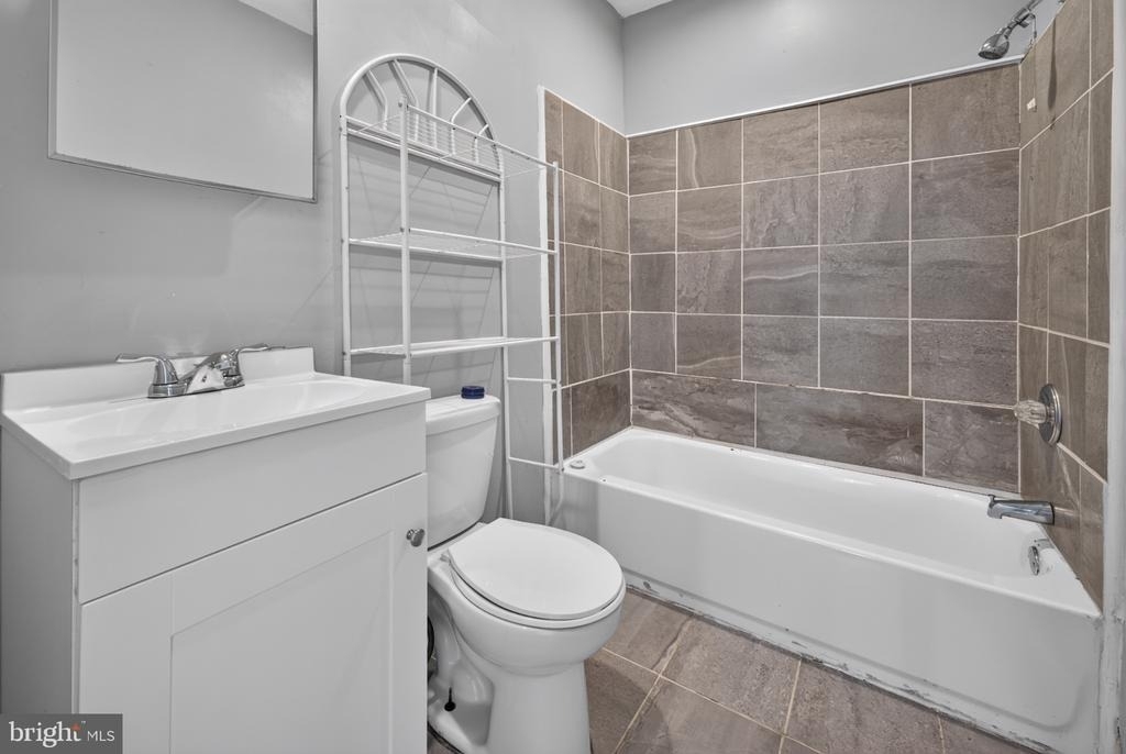 413 N Redfield Street - Photo 21