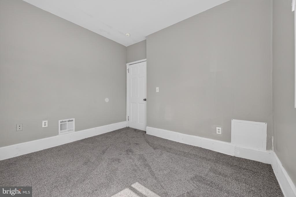 413 N Redfield Street - Photo 20