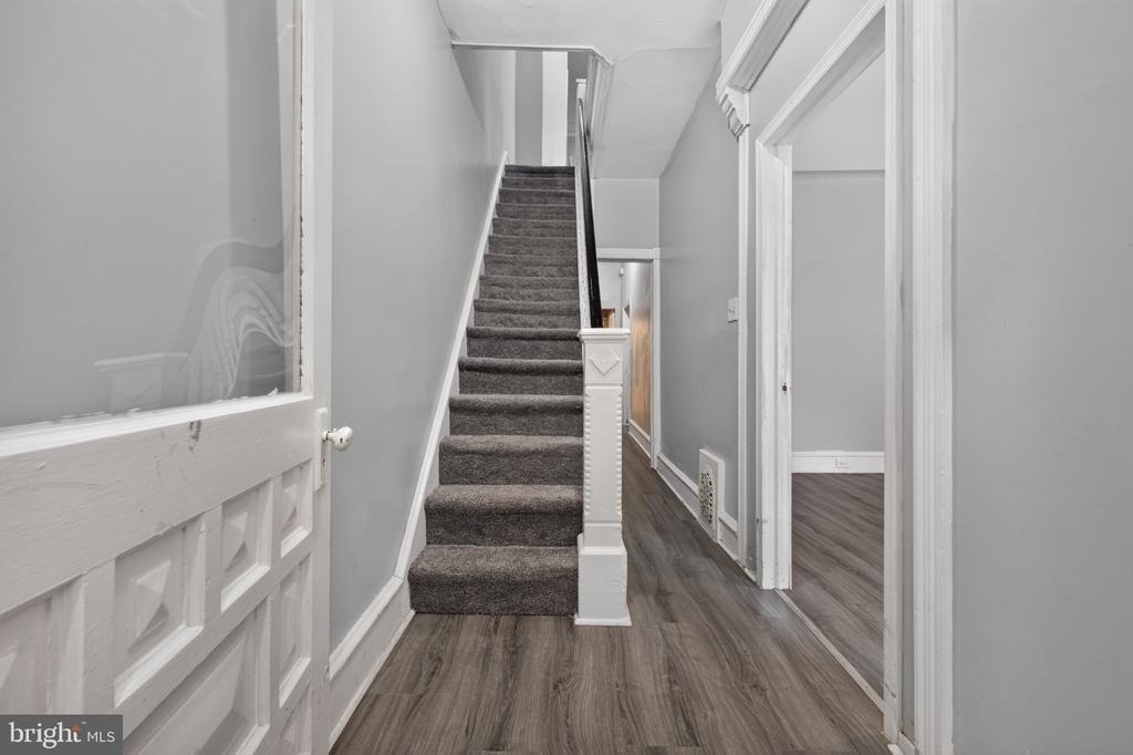 413 N Redfield Street - Photo 3