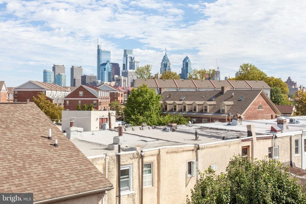 2553 Montrose Street - Photo 14