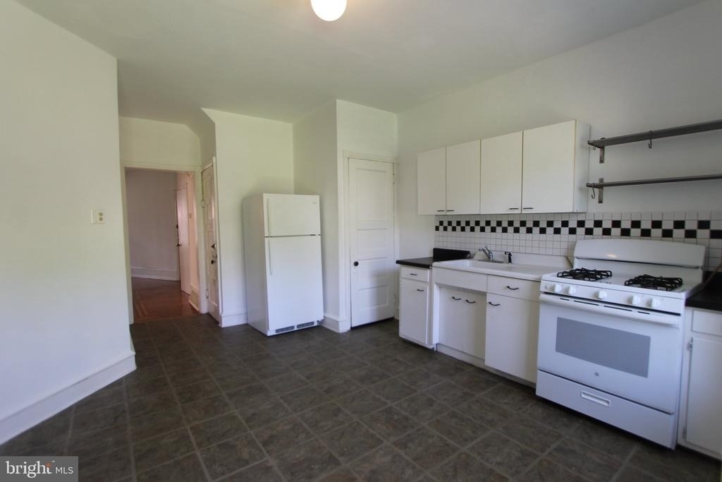 6335 Greene Street - Photo 35
