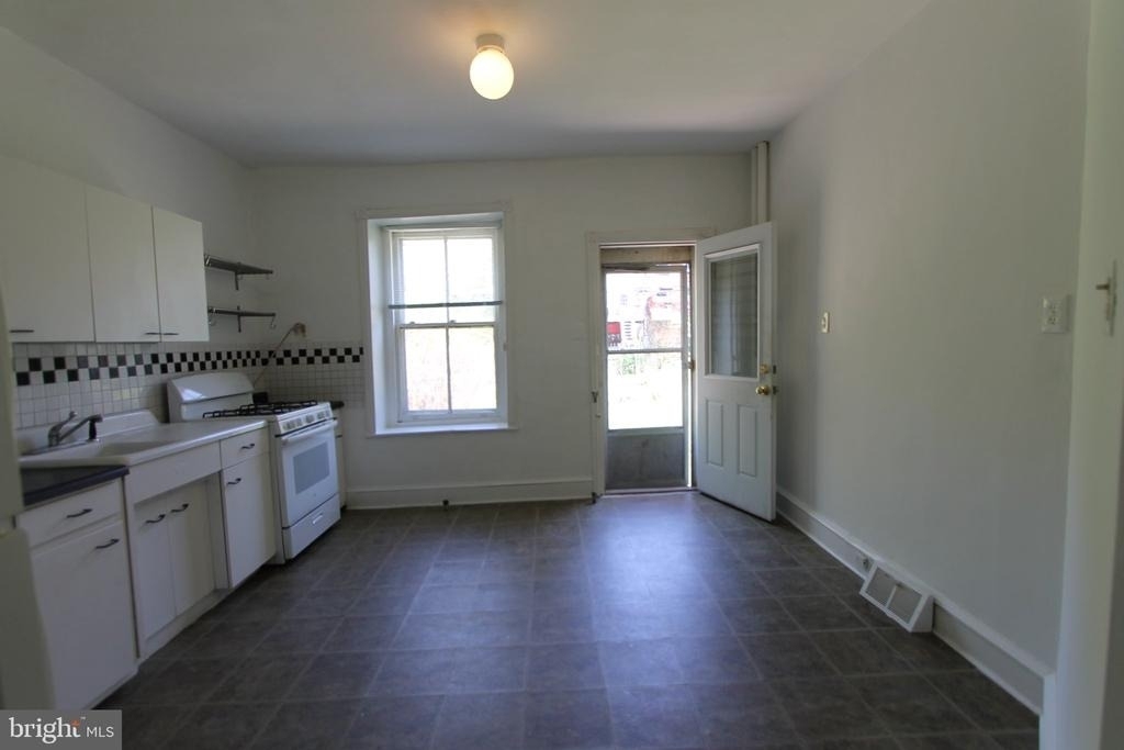 6335 Greene Street - Photo 17