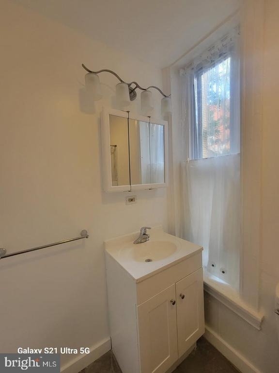 214 Buckingham Place - Photo 12