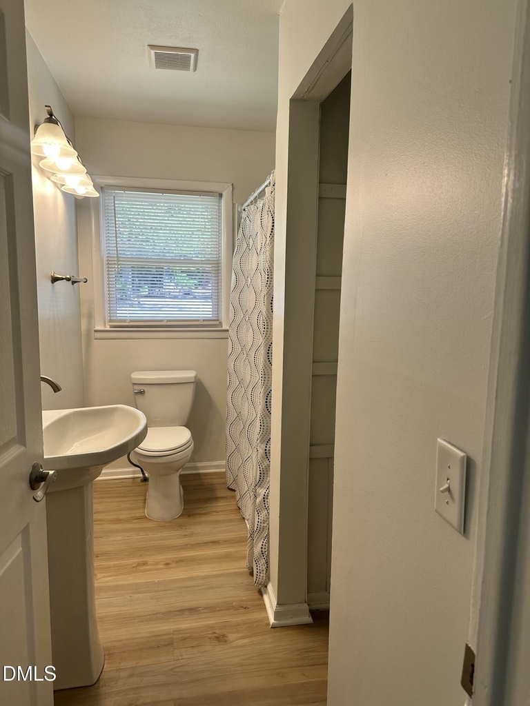 1641 Wake Drive - Photo 9