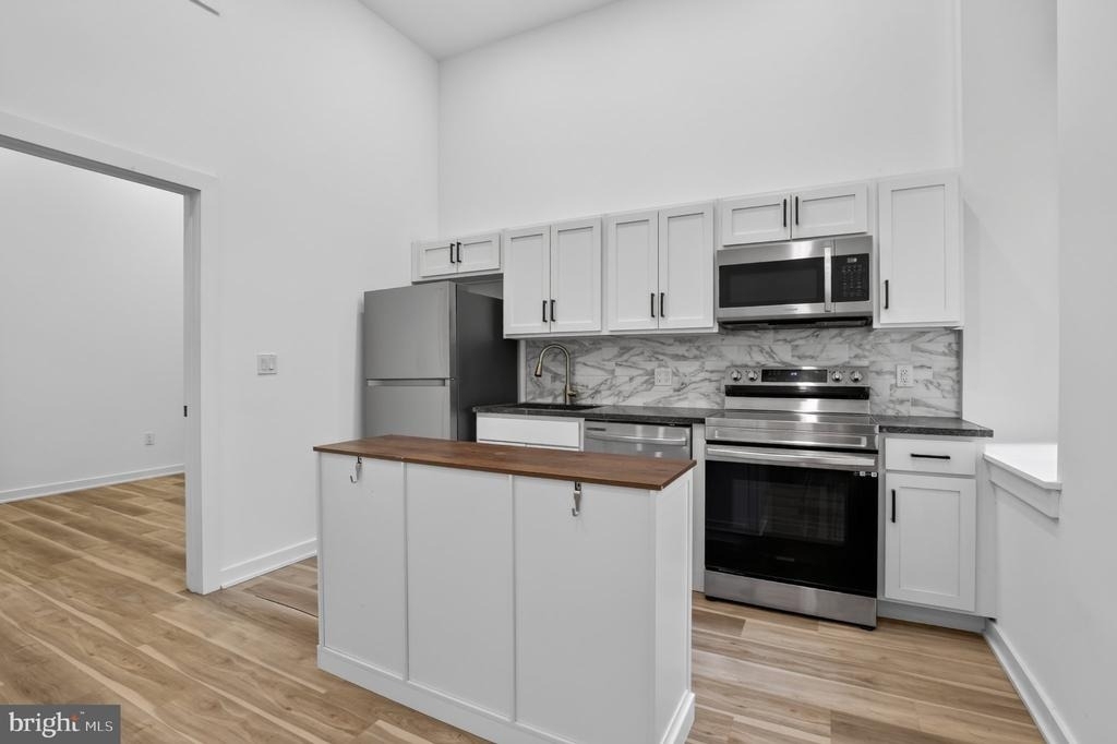 1415 Locust Street - Photo 7