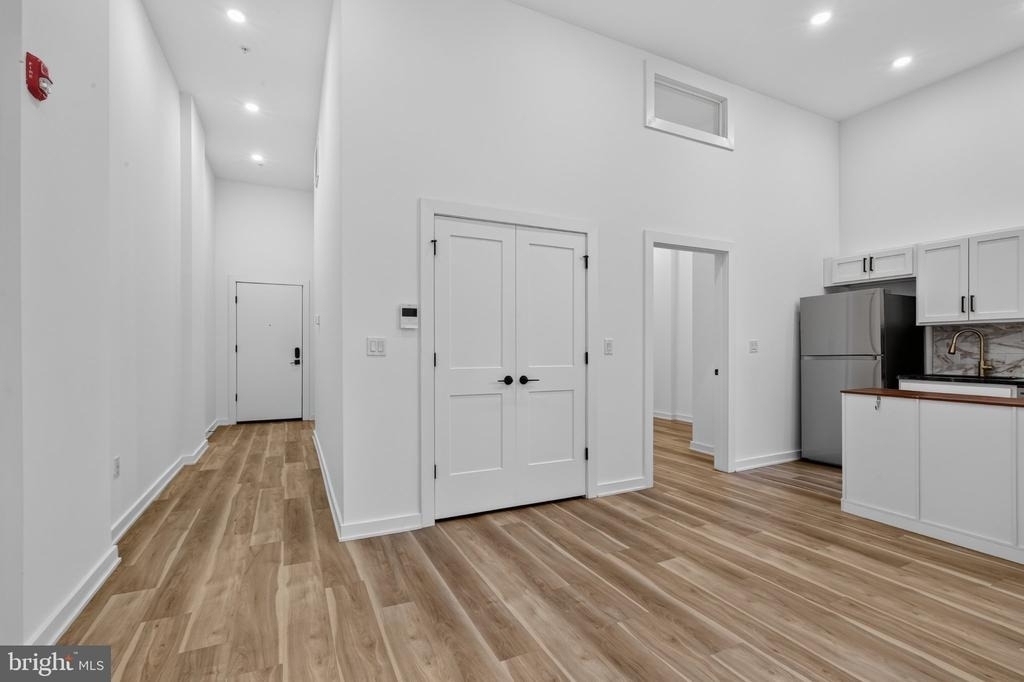 1415 Locust Street - Photo 3