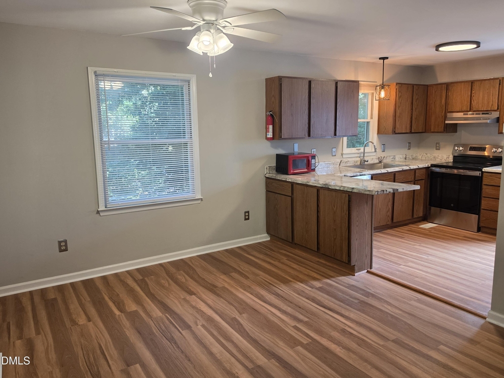 1102 E Franklin Street - Photo 23