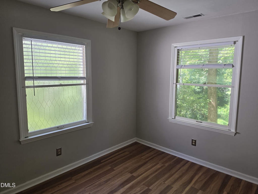 1102 E Franklin Street - Photo 14