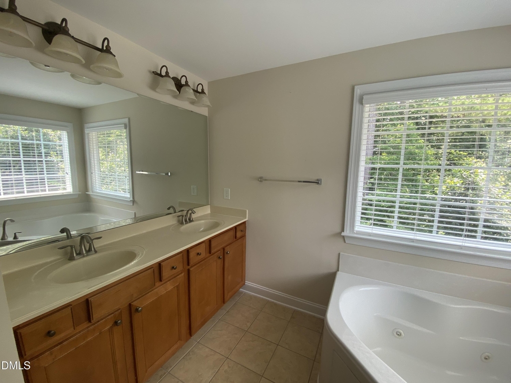 125 Quarryrock Road - Photo 10