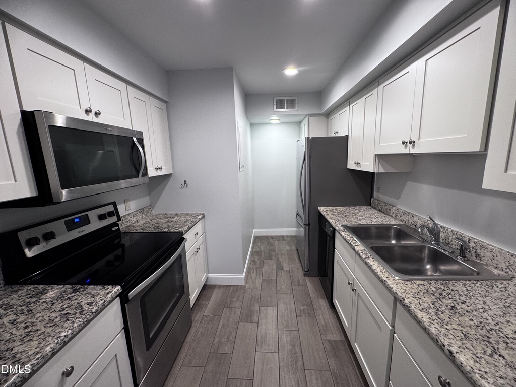 1238 Teakwood Place - Photo 1