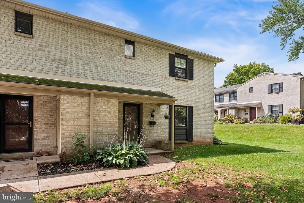 201 Providence Forge Road - Photo 1