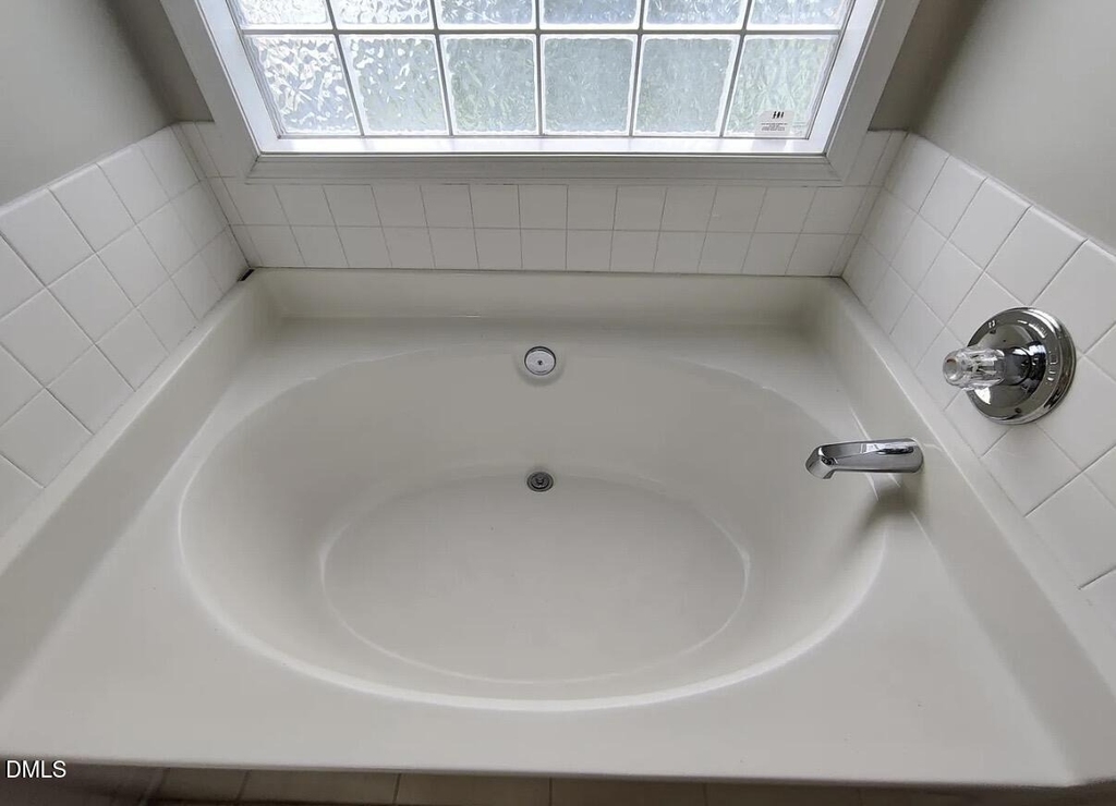 5036 Yorkchester Drive - Photo 9