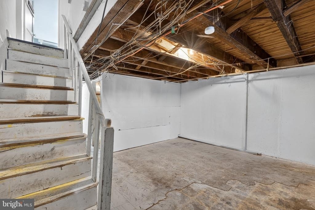 331 W 21st Street - Photo 22