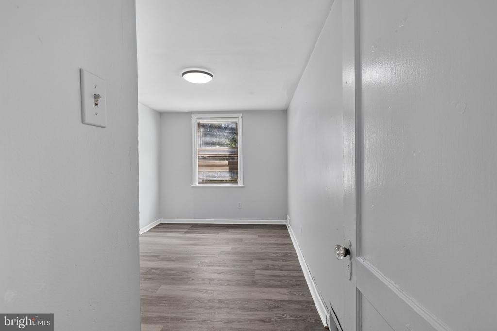 243 W 22nd Street - Photo 19