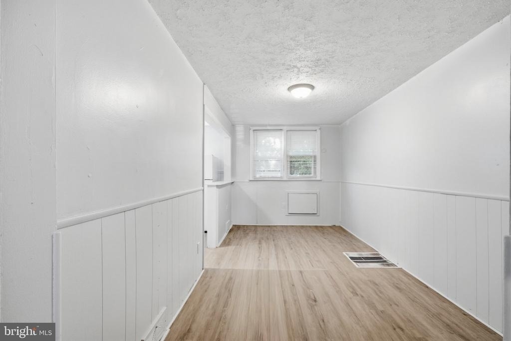 243 W 22nd Street - Photo 12