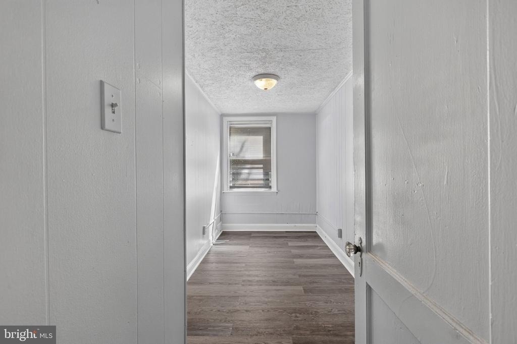 243 W 22nd Street - Photo 15
