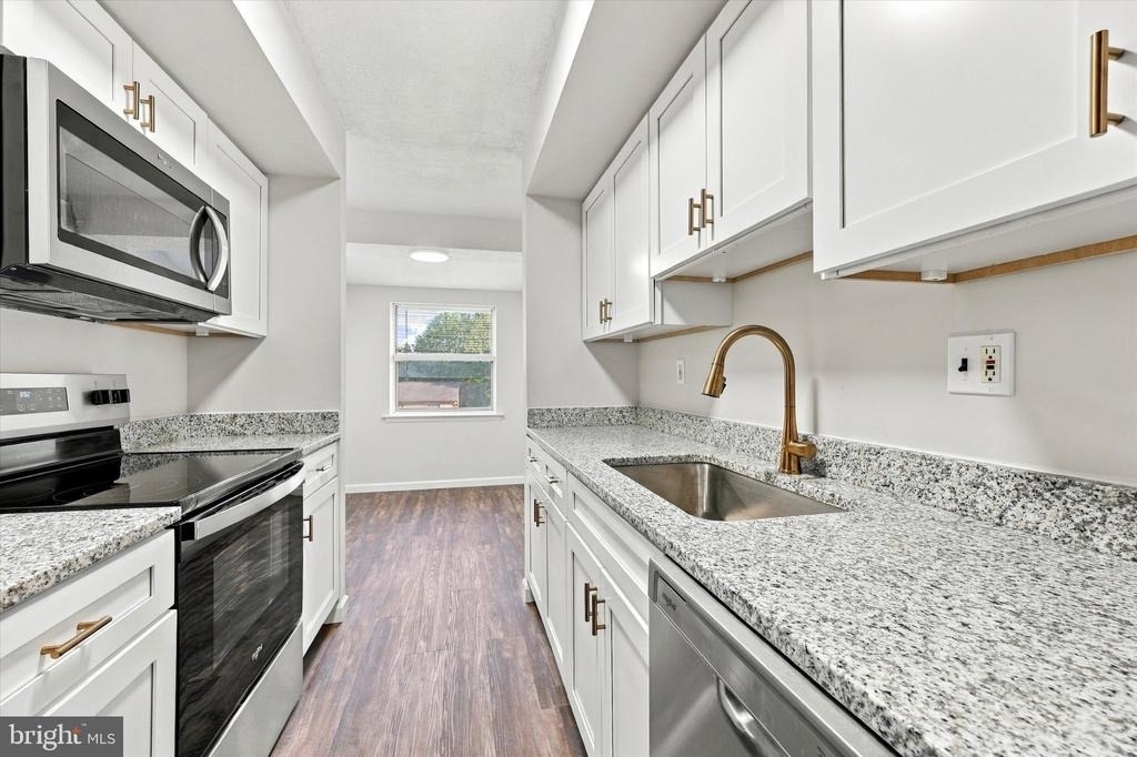 1424 Valley Drive - Photo 6